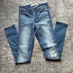ABERCROMBIE & FITCH Light Blue Skinny Jeans 0R